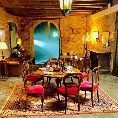 Dama Bianca * 威尼斯