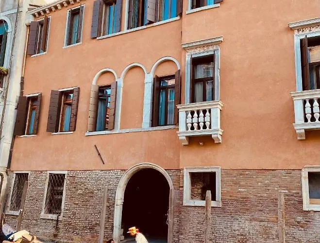 Bed & Breakfast Dama Bianca *